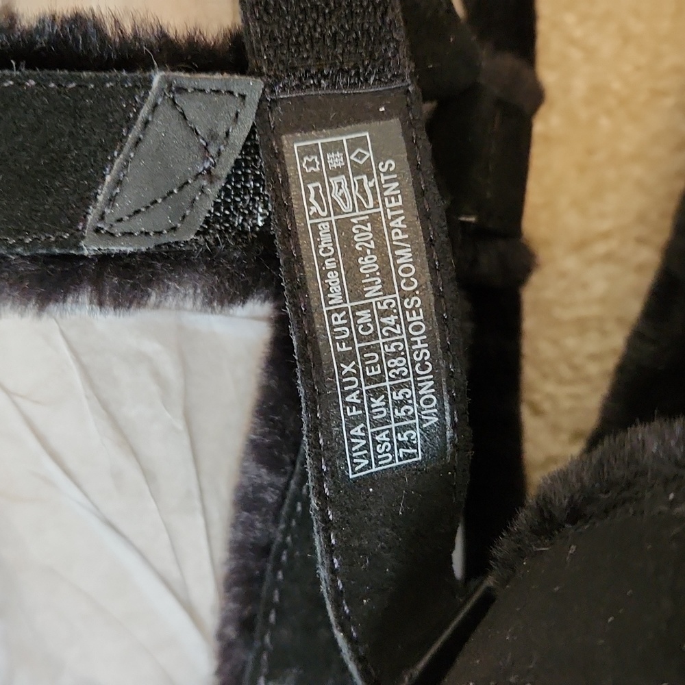 Nib Vionic Fur Lined Sandals, Size 7.5 - image 3